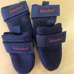 Like new Ultra Paws dog boots-for little dogs🐶
